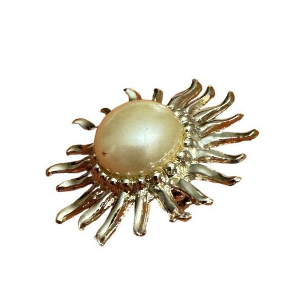 Vintage Sunburst Brooch Pin Gold Tone Pearl Center Retro Costume Jewelry Fashion - Picture 2 of 6